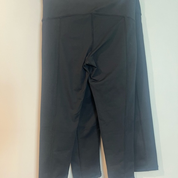 Kindred Bravely Cropped Black Maternity Leggings Medium X 2 NWT - Picture 8 of 8